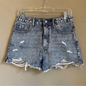 Zara size 6 distressed‎ denim shorts